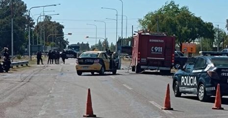 Esquivó un perro en la ruta, pero terminó chocando