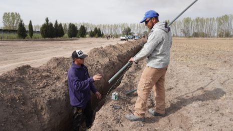 Inicia la instalación de riego presurizado en la finca modelo Faraón