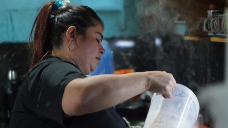 Una vecina que convirtió su hogar en un refugio para los chicos del barrio San Miguel Arcángel
