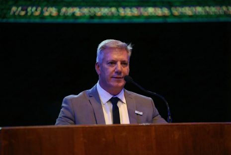 Molero celebró el avance de la autonomía municipal, ratificó su pedido para reducir el gasto público y eliminar las elecciones de medio término