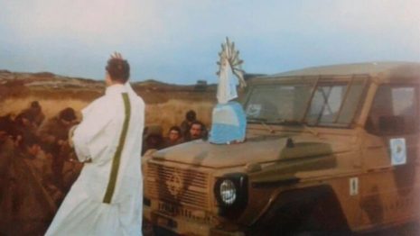 Gran caravana de la Virgen de Luján que acompañó a los soldados en Malvinas